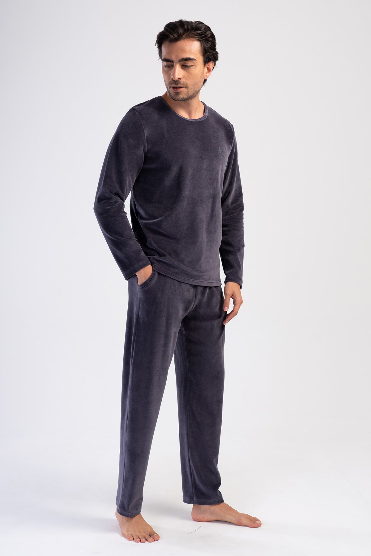 CEPLI ERKEK KADIFE O YAKA UZUN KOL PIJAMA TAKIM