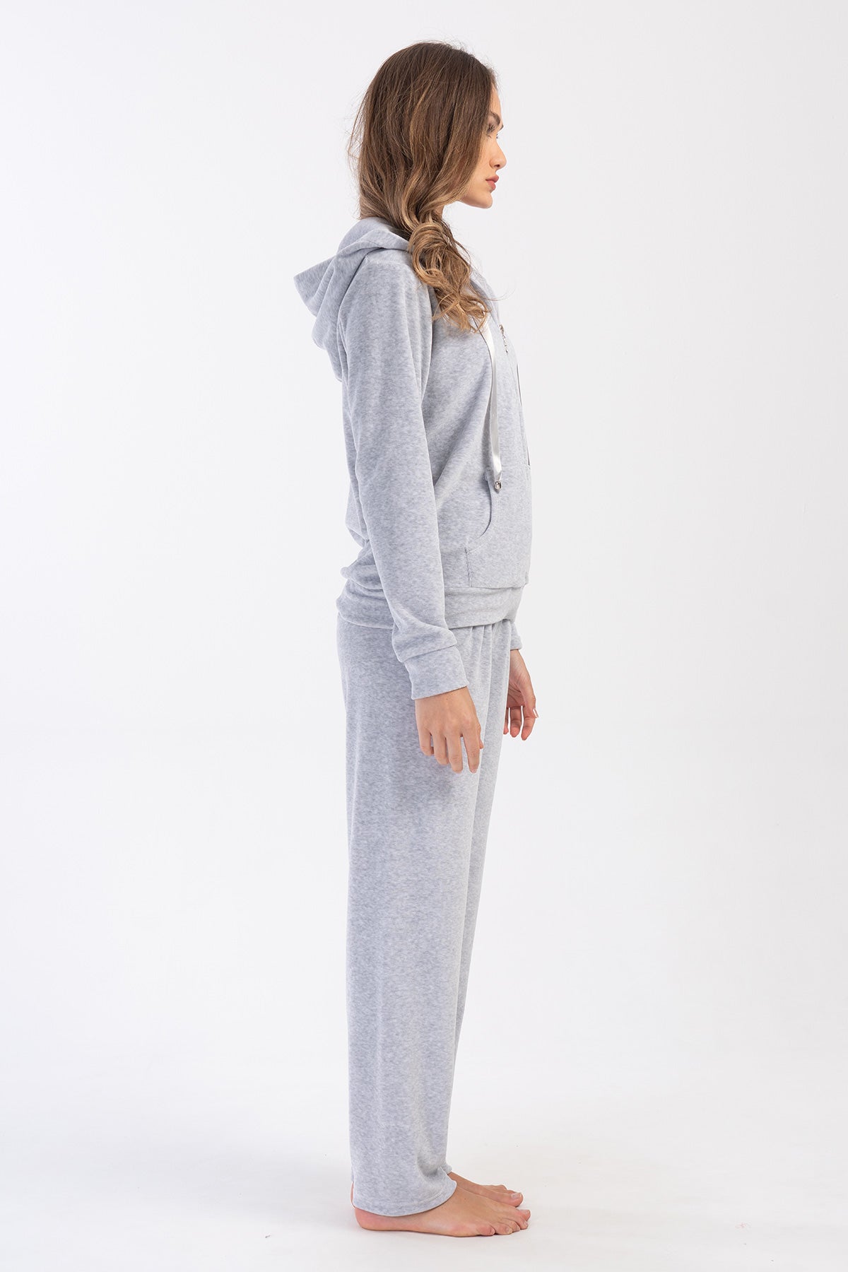 KADIN KADIFE KAPSONLU FERMUARLI KANGURU CEPLI UZUN KOL ESOFMAN TAKIM