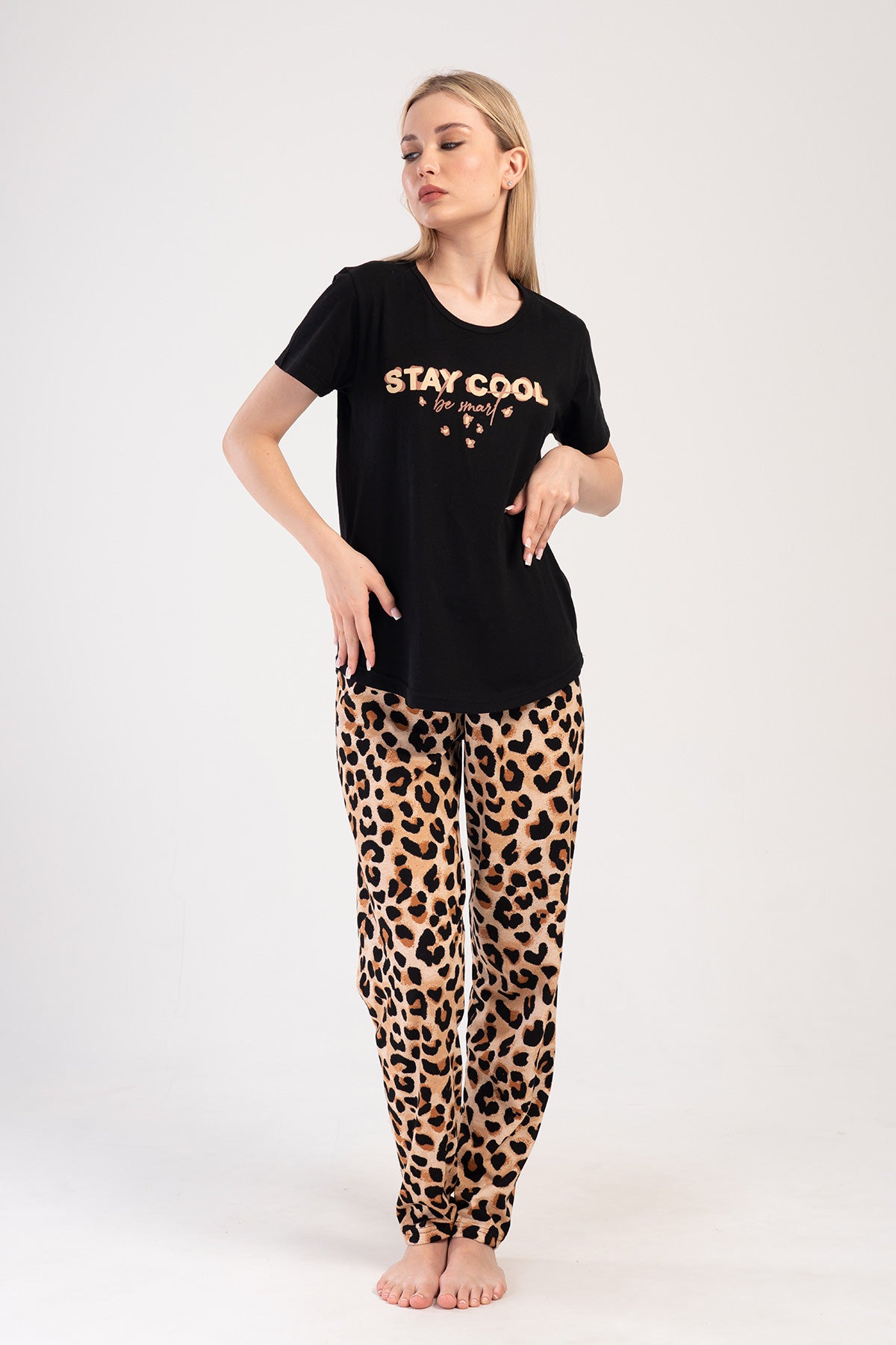 Woman Leopard Short Sleeve O Neck Pyjama Set