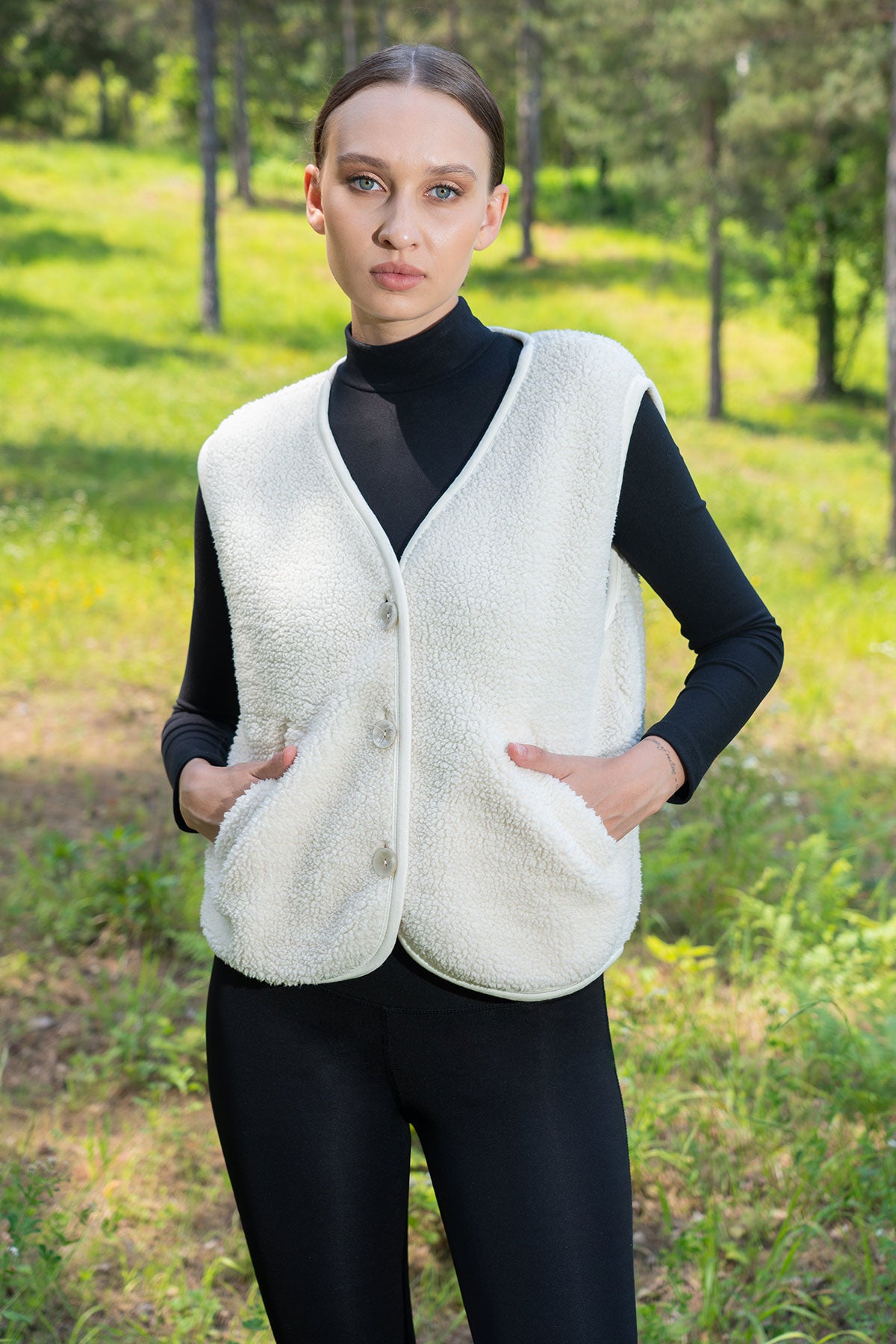 KADIN WELSOFT ETEGI OVAL CEPLI YELEK