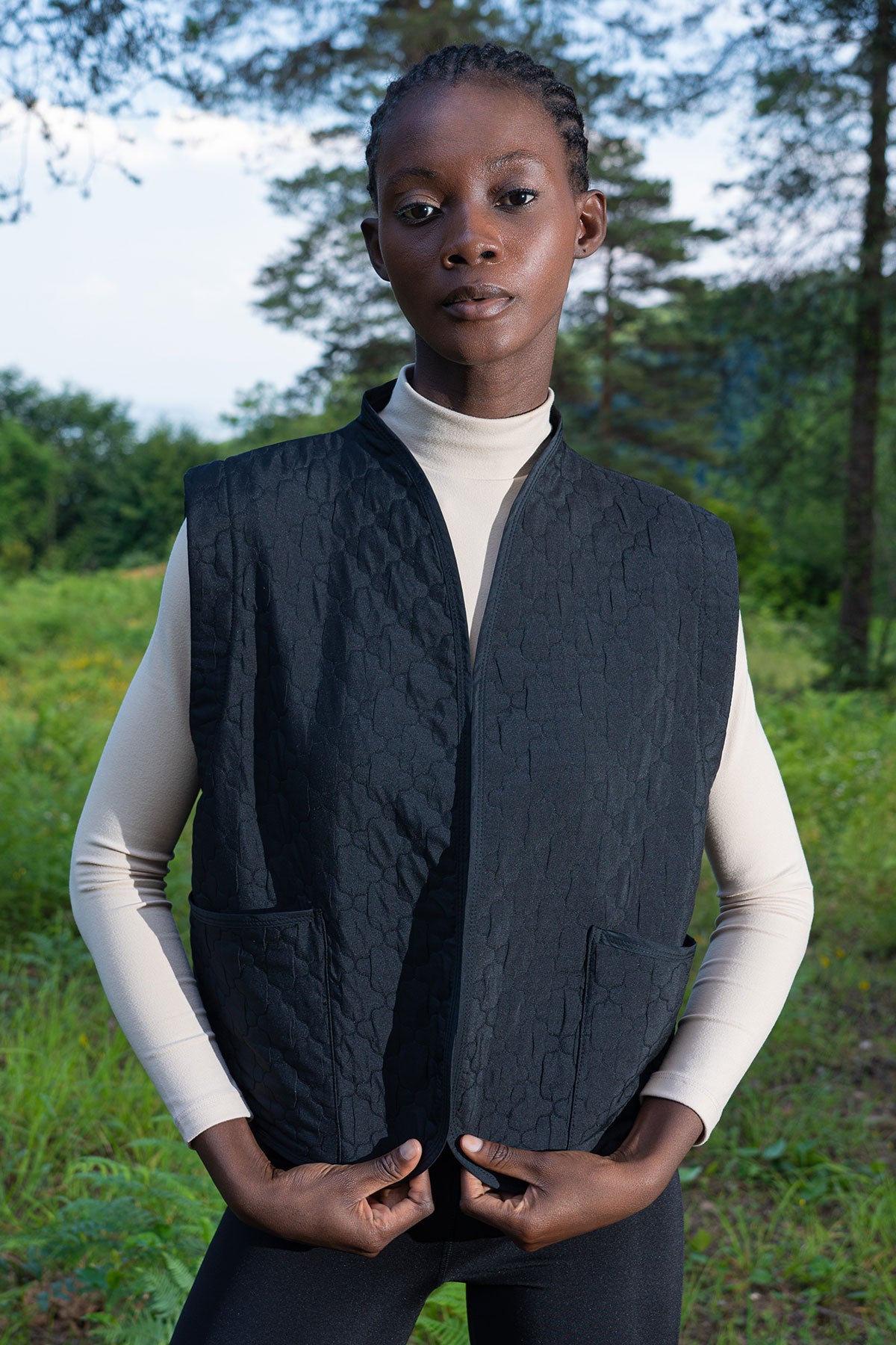 KADIN KAPITONE ETEGI OVAL CEPLI YELEK