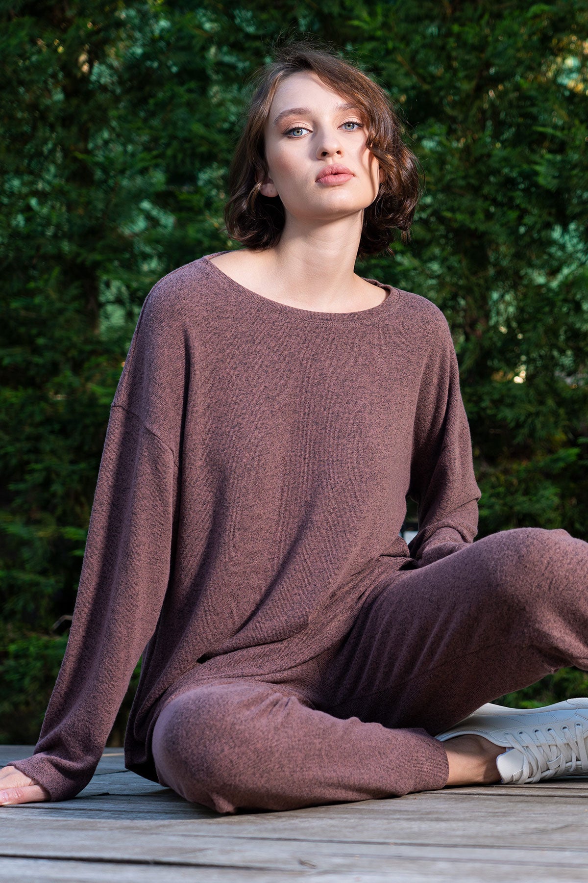 KADIN PUNTALI POLYVISCON SUPREM KAYIK YAKA DUSUK OMUZLU UZUN KOL MANSETLI CEPLI PANTOLON TAKIM