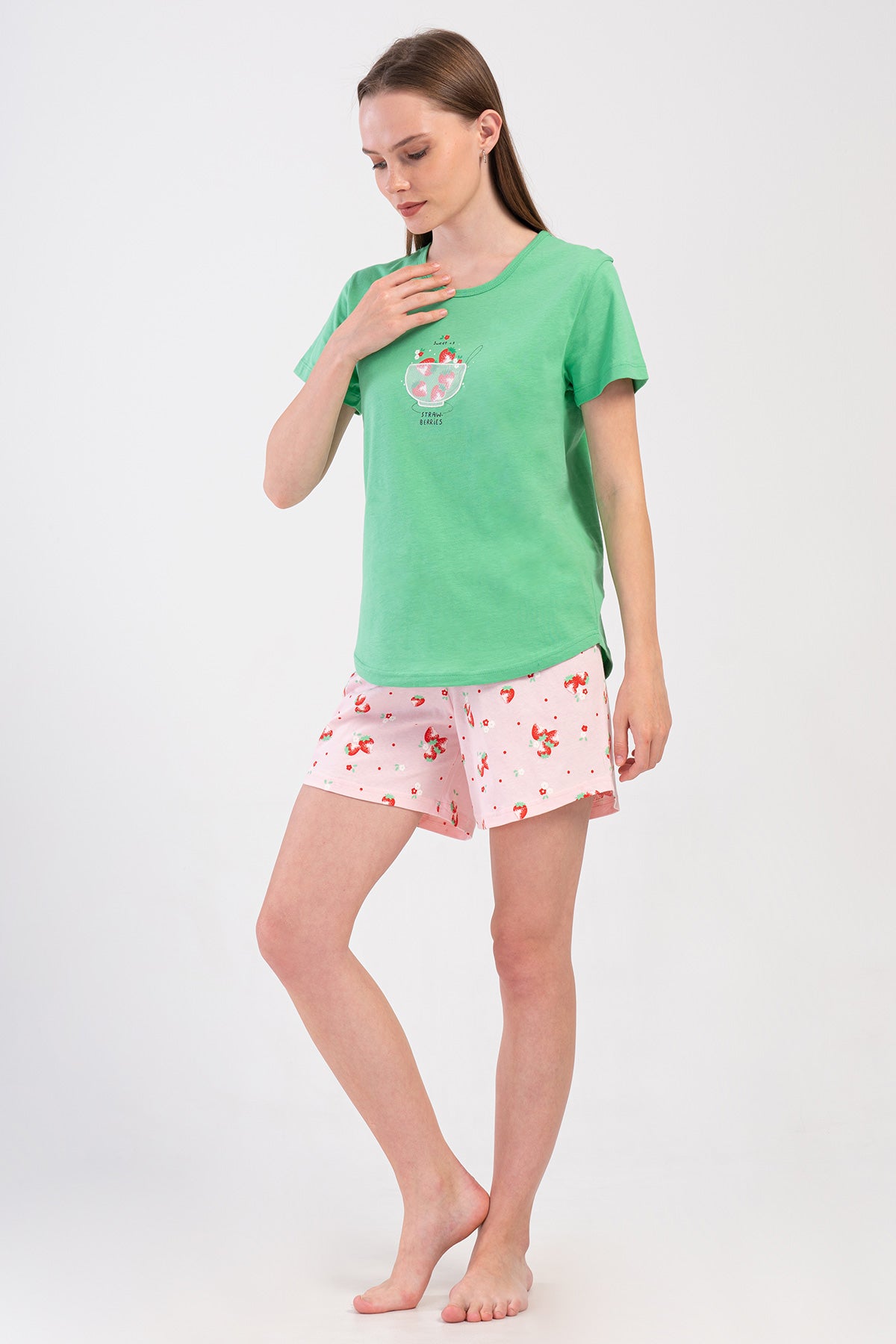 KADIN P.SUPREM O YAKA KISA KOL ETEGI OVAL SORT TAKIM