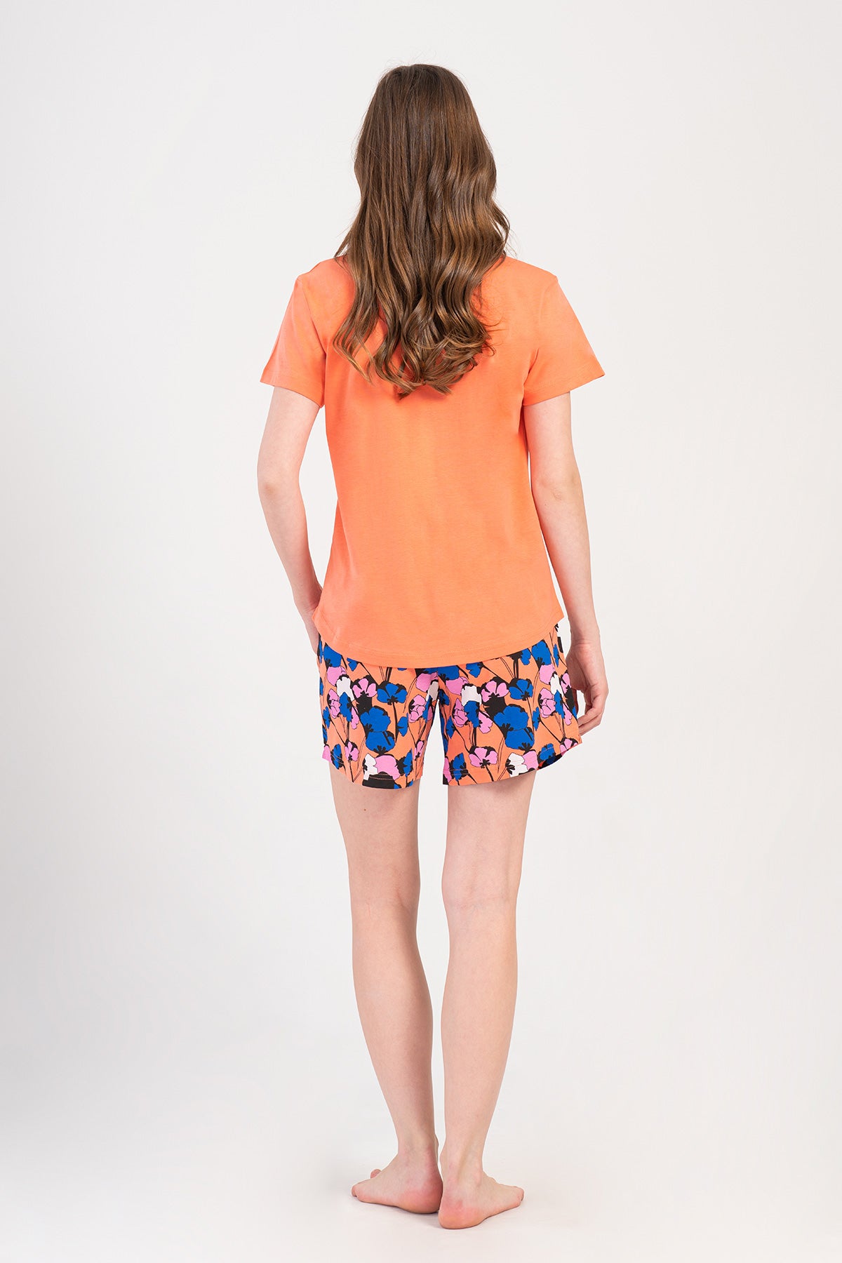 KADIN P.SUPREM O YAKA KISA KOL ETEGI OVAL SORT TAKIM