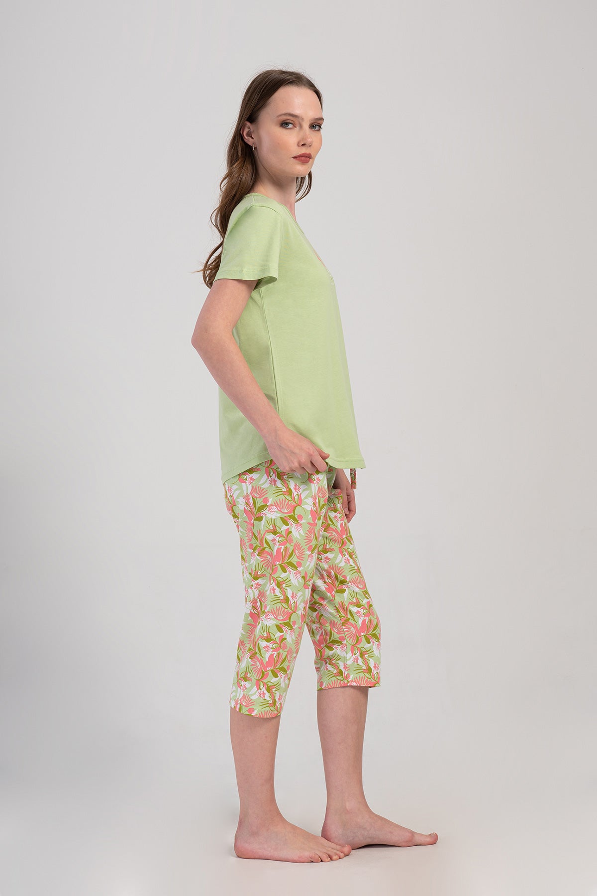 Woman Supreme Lase Capri Set