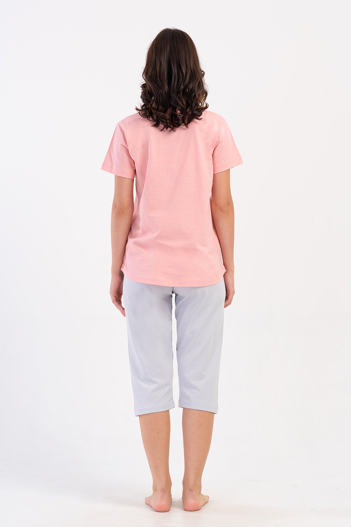 Woman Supreme Pose Capri Set