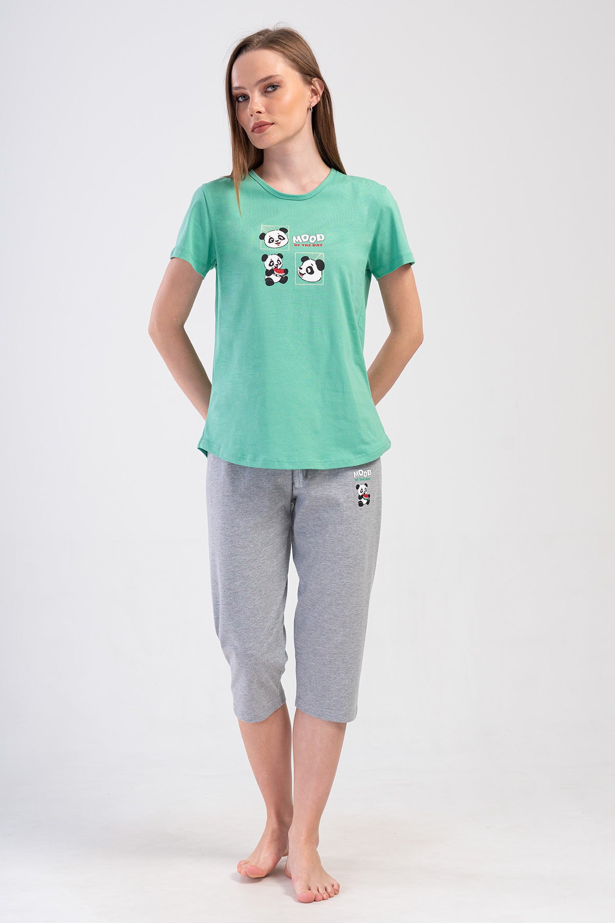 KADIN P.SUPREM O YAKA KISA KOL ETEGI OVAL KAPRI TAKIM