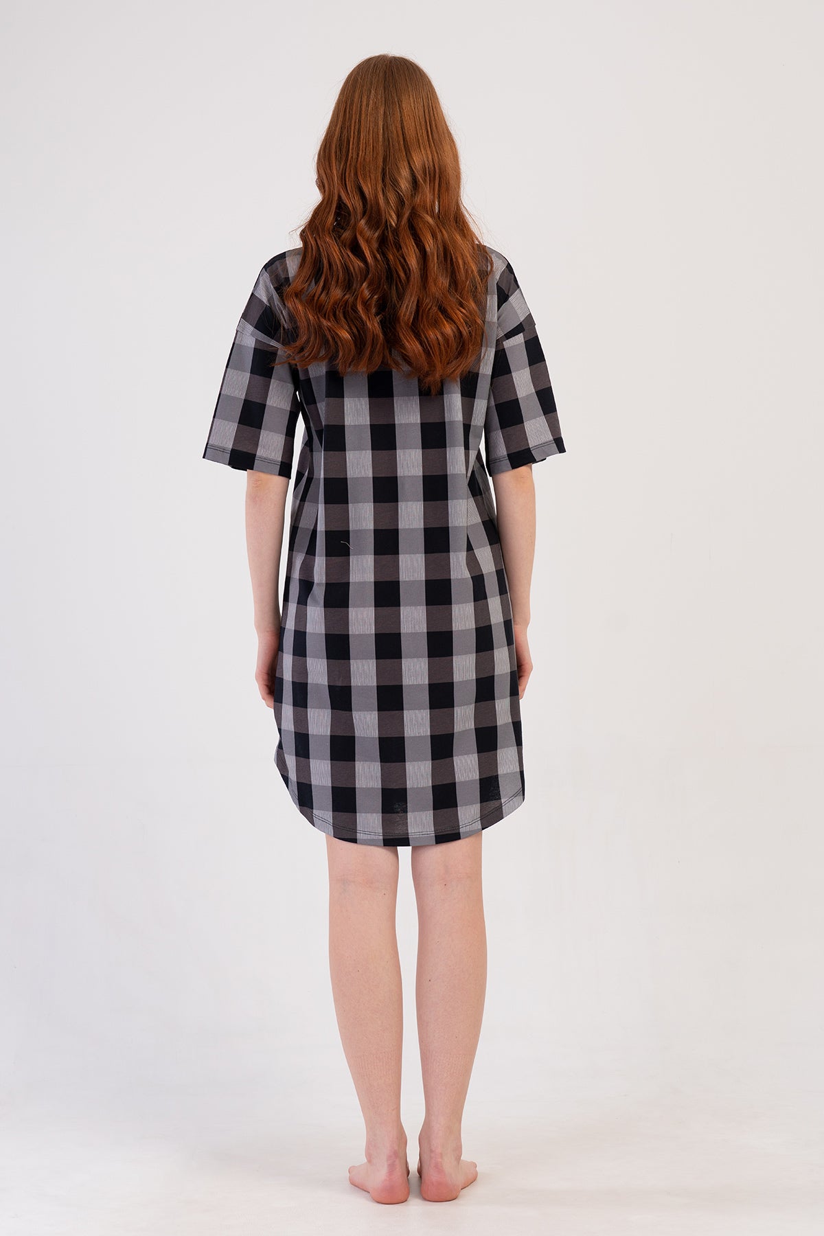 KADIN P.SUPREM DUSUK OMUZLU TAMAMI DUGMELI KISA KOL ETEGI OVAL GOMLEK TUNIK