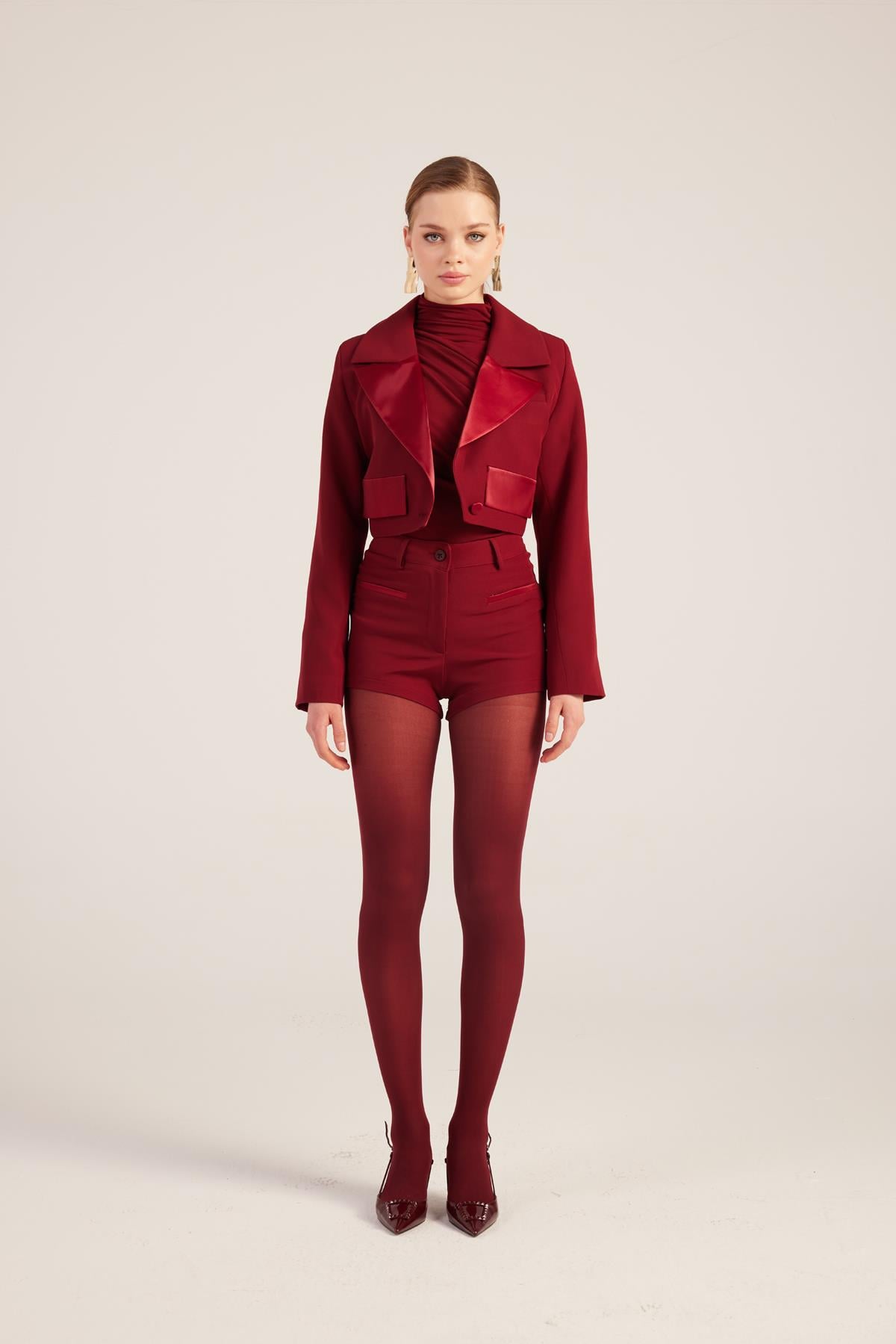 Yakası Saten Detaylı Camila Crop Blazer Ceket Bordo