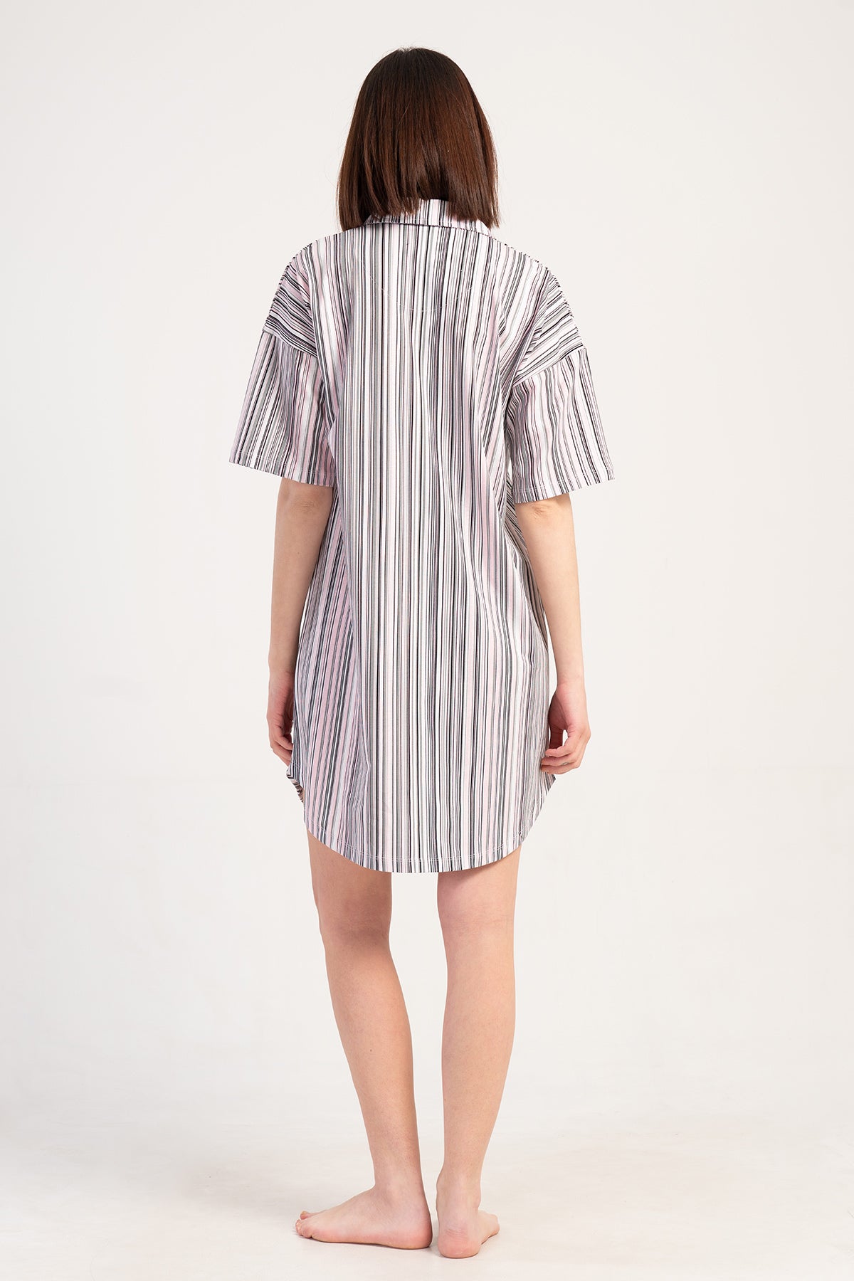 KADIN P.SUPREM DUSUK OMUZLU TAMAMI DUGMELI KISA KOL ETEGI OVAL GOMLEK TUNIK