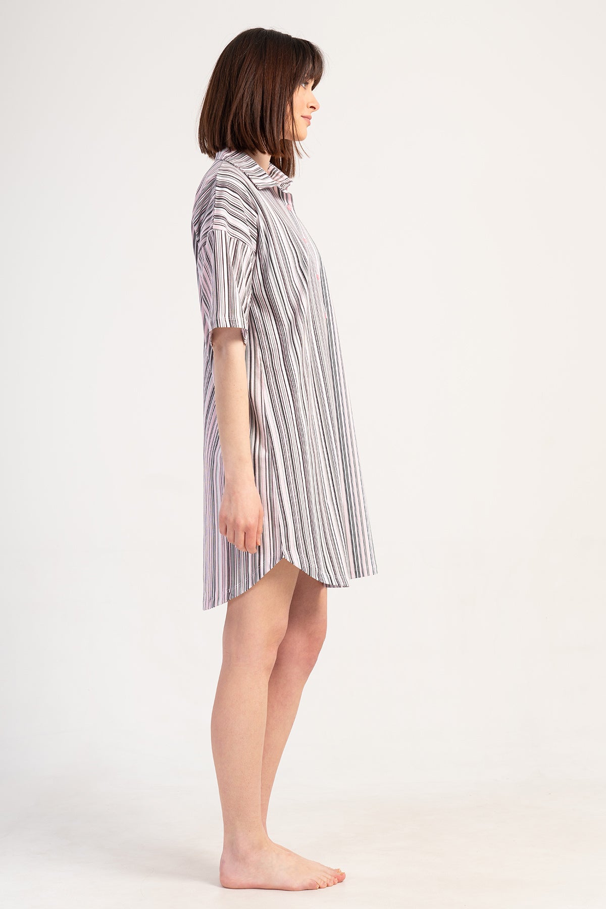 KADIN P.SUPREM DUSUK OMUZLU TAMAMI DUGMELI KISA KOL ETEGI OVAL GOMLEK TUNIK