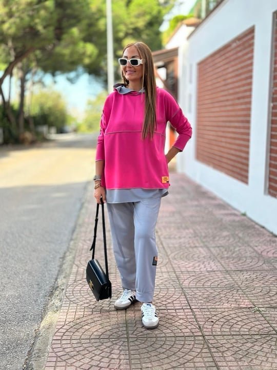 Women's Pink Hooded Two-Piece Set with Skirt Hem Detail and Reverse Stitch Patch