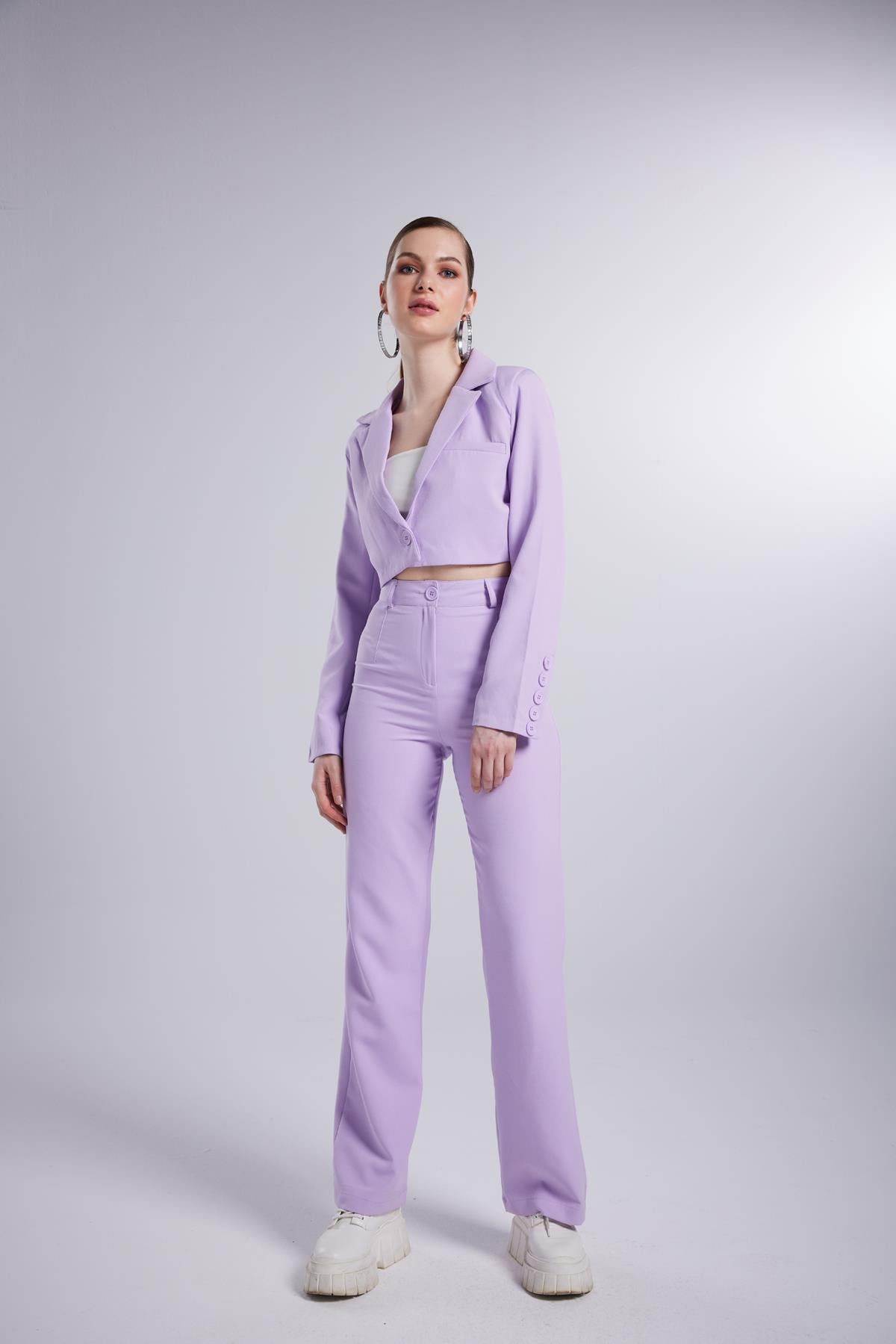 Vatkalı Atlas Kumaş Crop Model Panky Ceket Lila