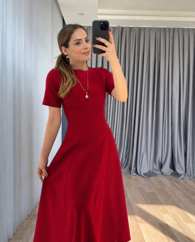 Kadın Kısa Kollu Bisiklet Yaka Maksi Boy Ithal Krep Elbise