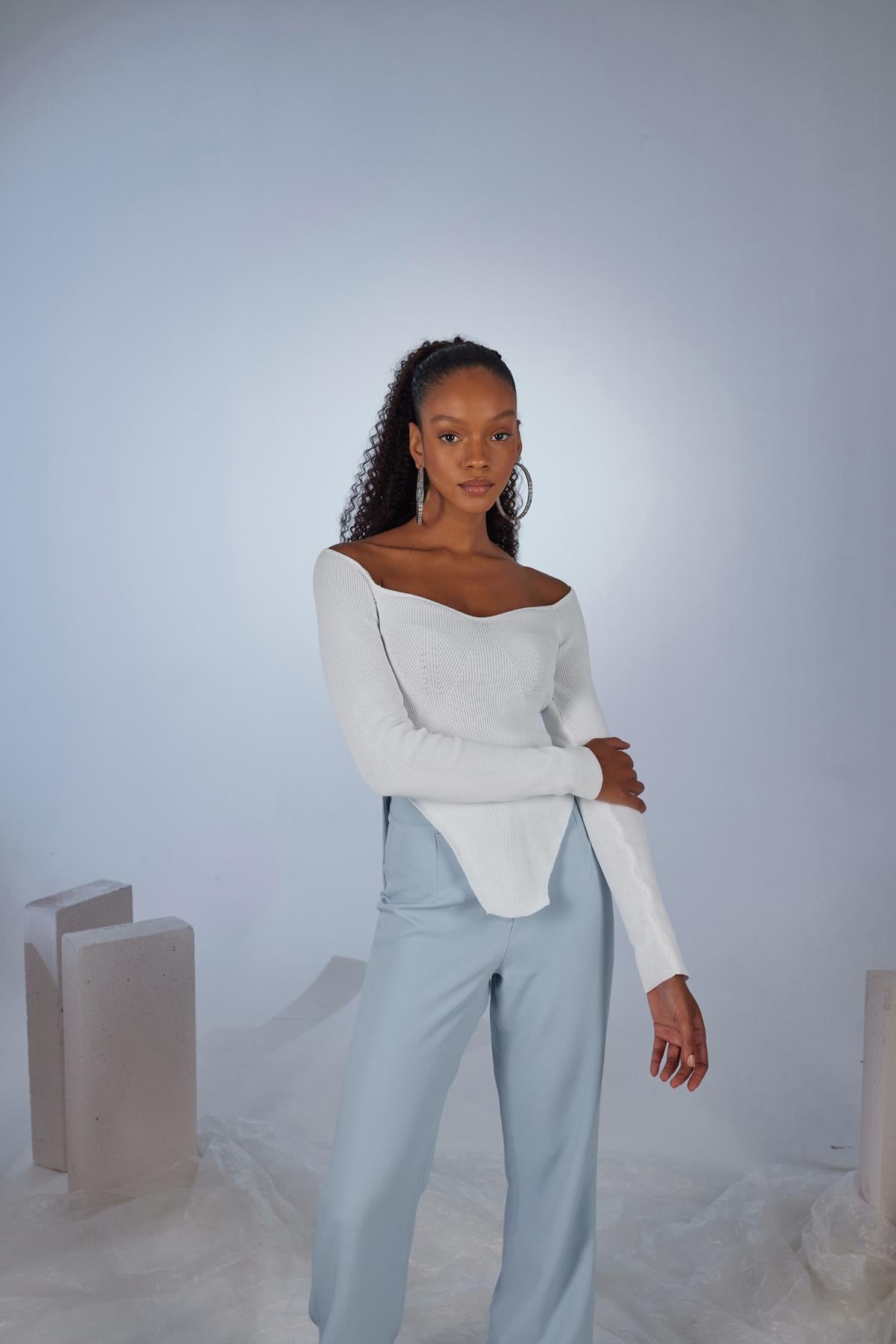 Uzun Kol Kalp Yaka Rolla Kazak Beyaz