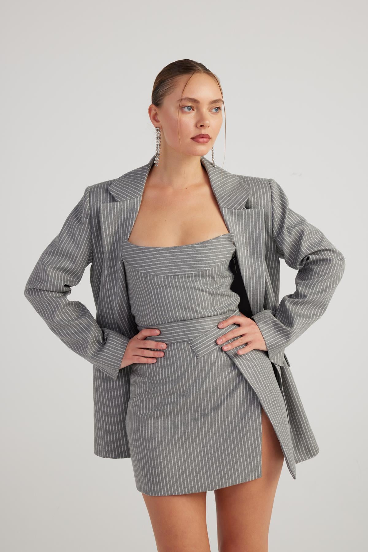 Oversize Kesim Simli Çizgili Eden Blazer Ceket Gri