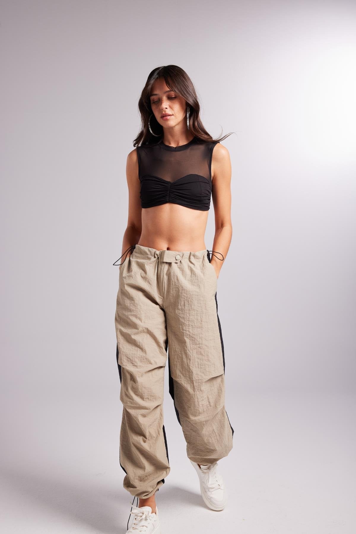 Bel ve Paçası Ayarlanabilir Lastikli Çift Renk Bicolor Paraşüt Pantolon Bej