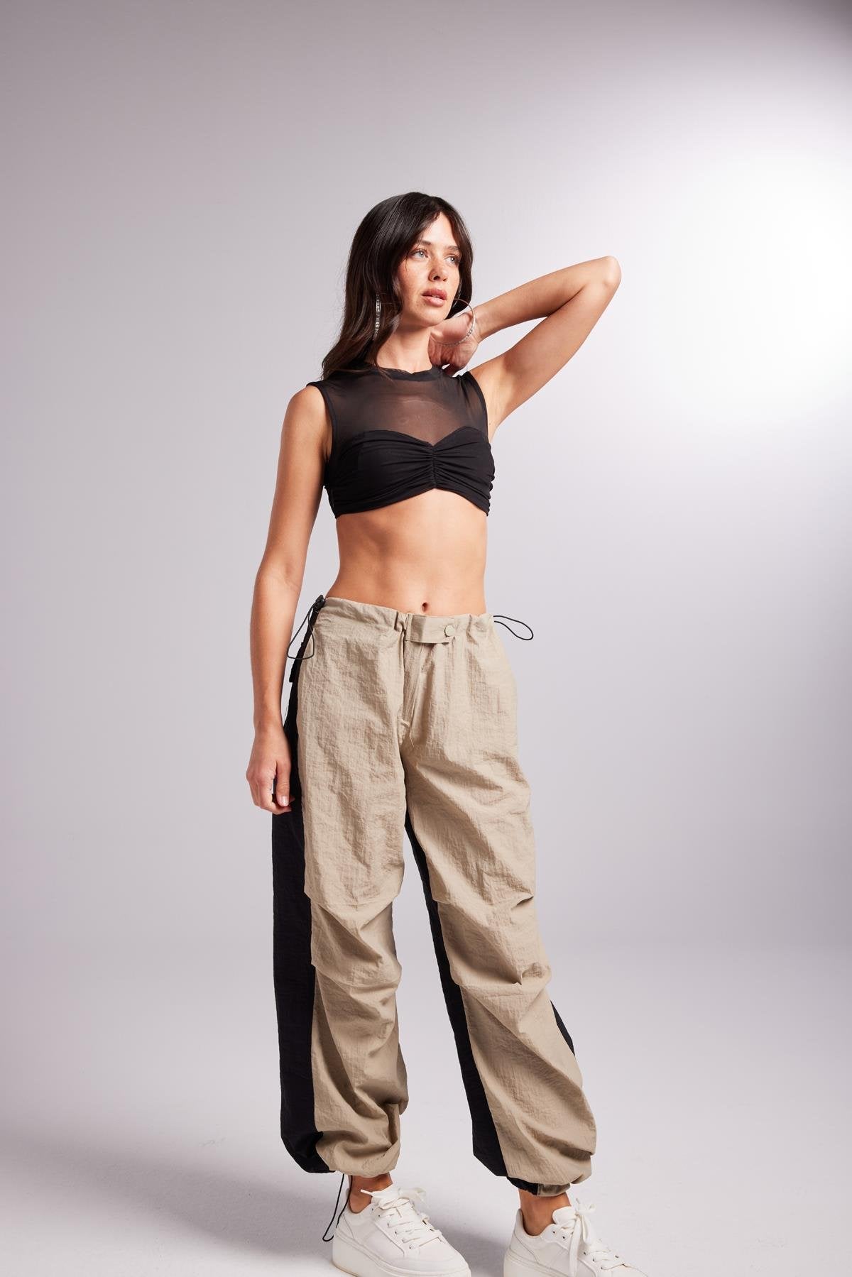 Bel ve Paçası Ayarlanabilir Lastikli Çift Renk Bicolor Paraşüt Pantolon Bej