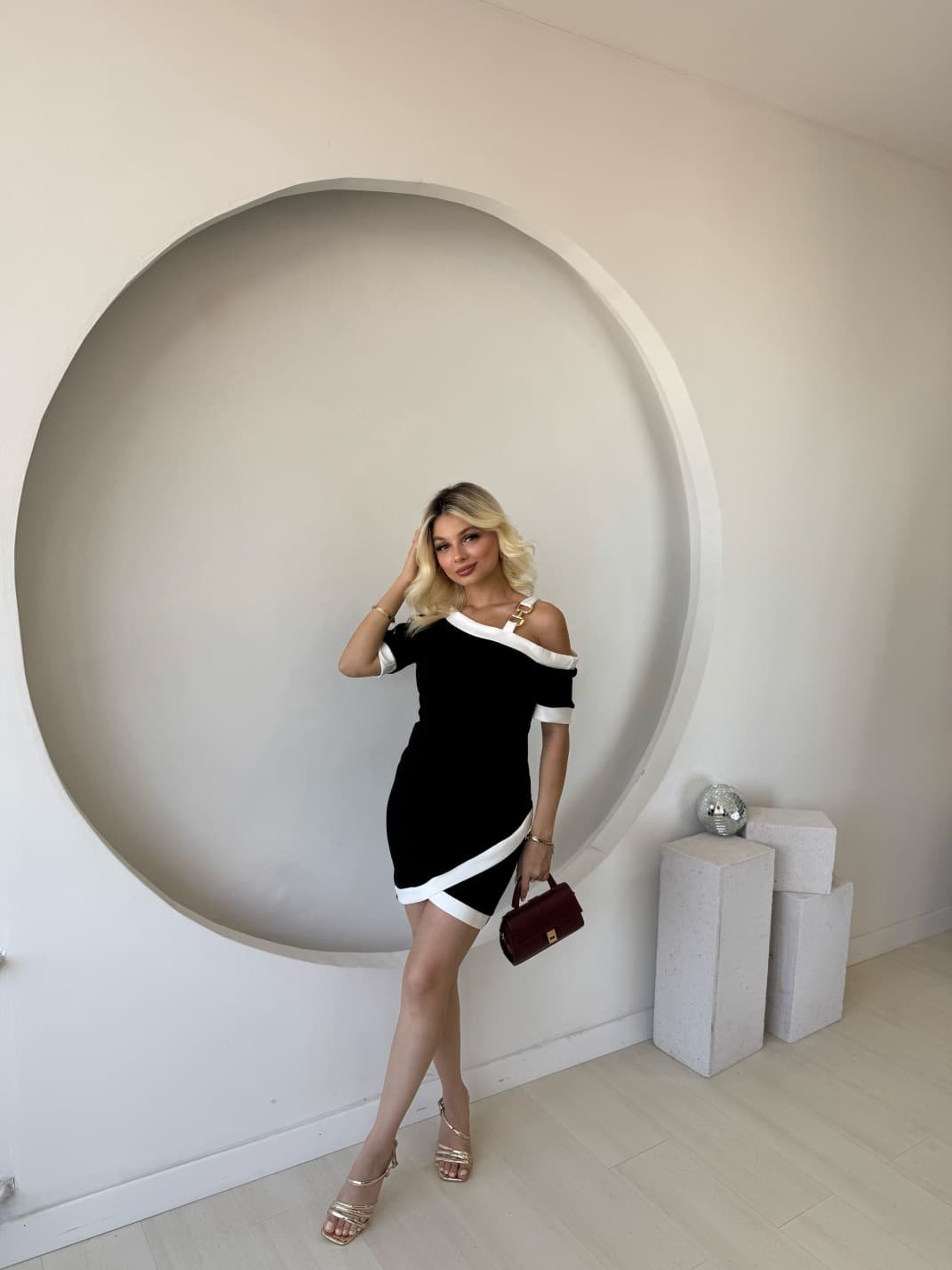 Women's Short Sleeve Asymmetric Cut Collar Stripe and Accessory Detailed Modal Dress