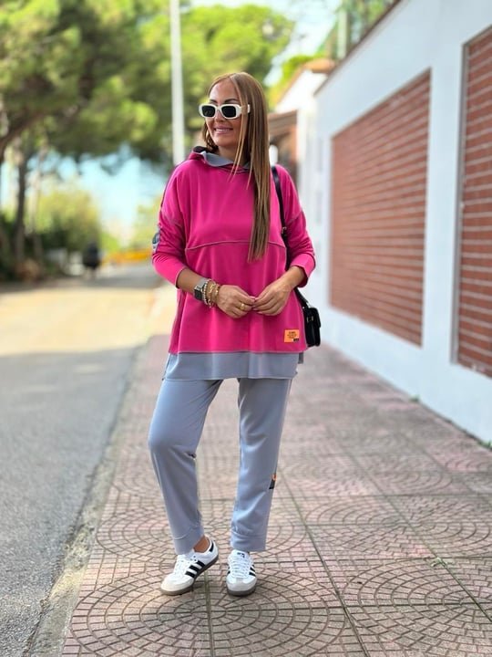 Women's Pink Hooded Two-Piece Set with Skirt Hem Detail and Reverse Stitch Patch