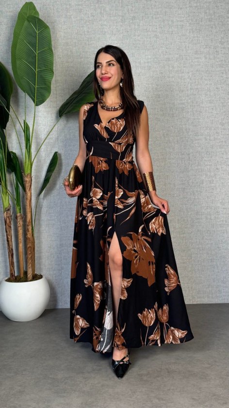 Women's Sleeveless Wrap Collar Wide Cut Detail Slit Long Supreme Dress