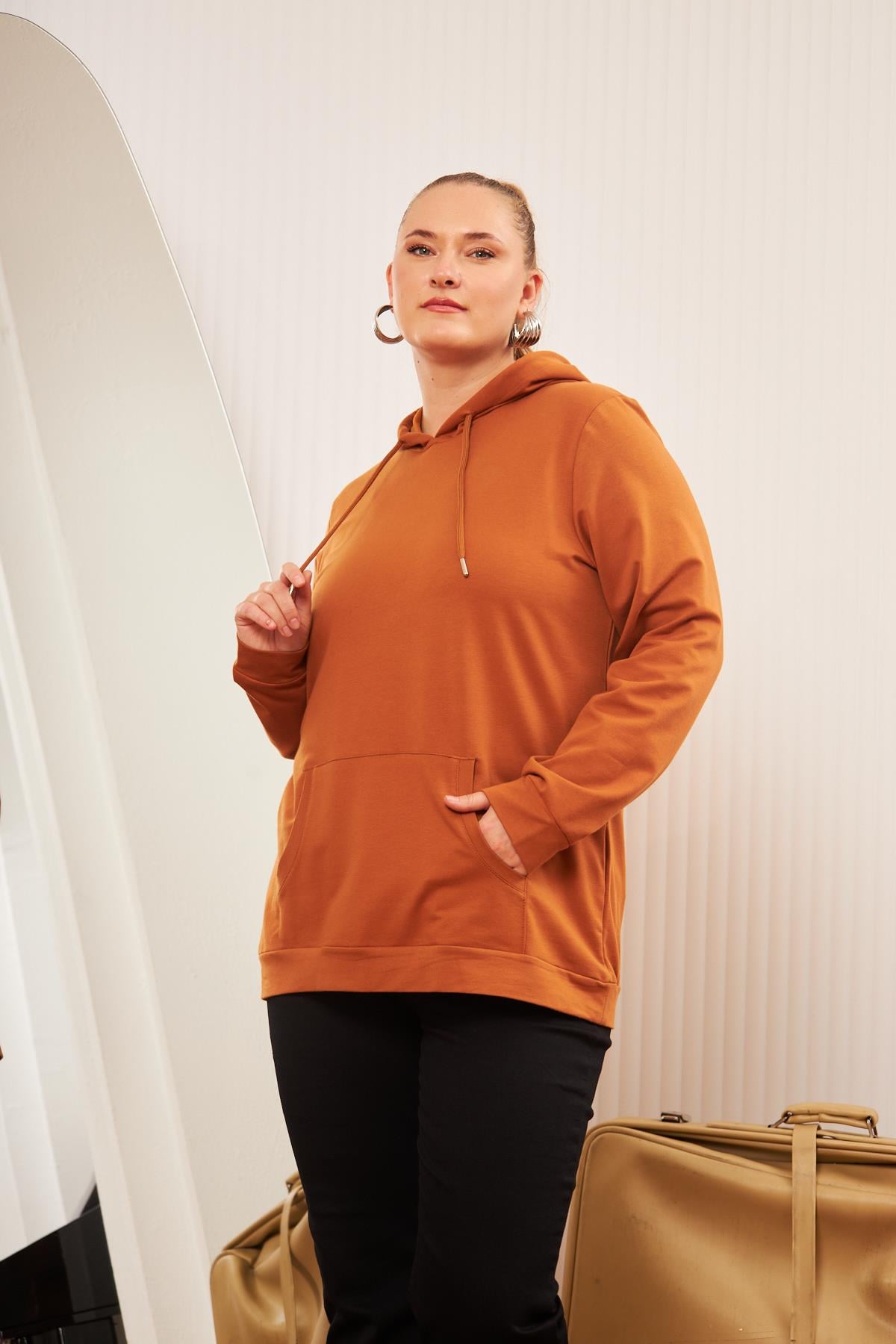 Kapşonlu Büyük Beden Camel Sweatshirt