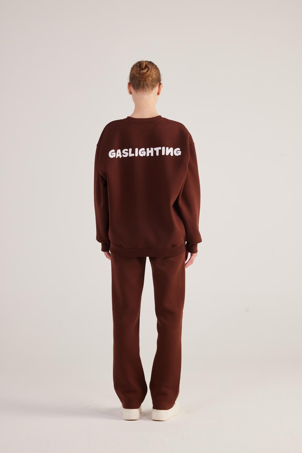 Oversize Kesim Unisex Gaslighting Sweatshirt Kahve
