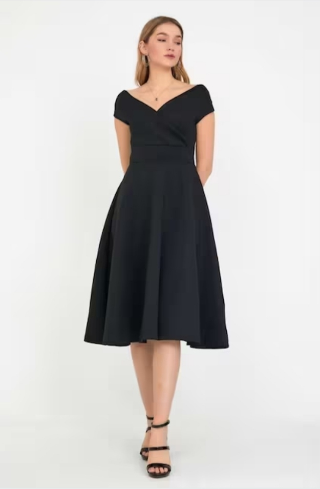 Women's Short Sleeve Wrap Neck Ruffled Hem Crepe Dress