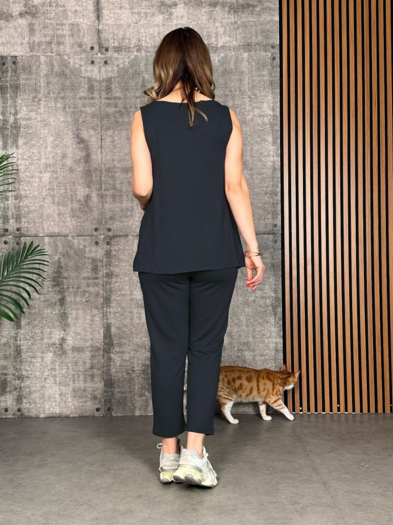 Women's Sleeveless Round Neck Viscose Double Thread Blouse and Sweatpants Two-Piece Set