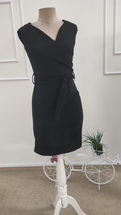 Women's Short Sleeve Belted Ruched Short Imported Crepe Dress