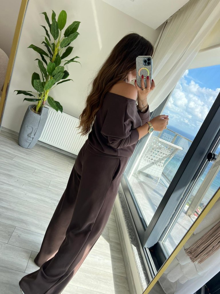 Kadın Uzun Kollu Tek Omuzdan Açık Modal Bluz Ve Pantolon Ikili Takım