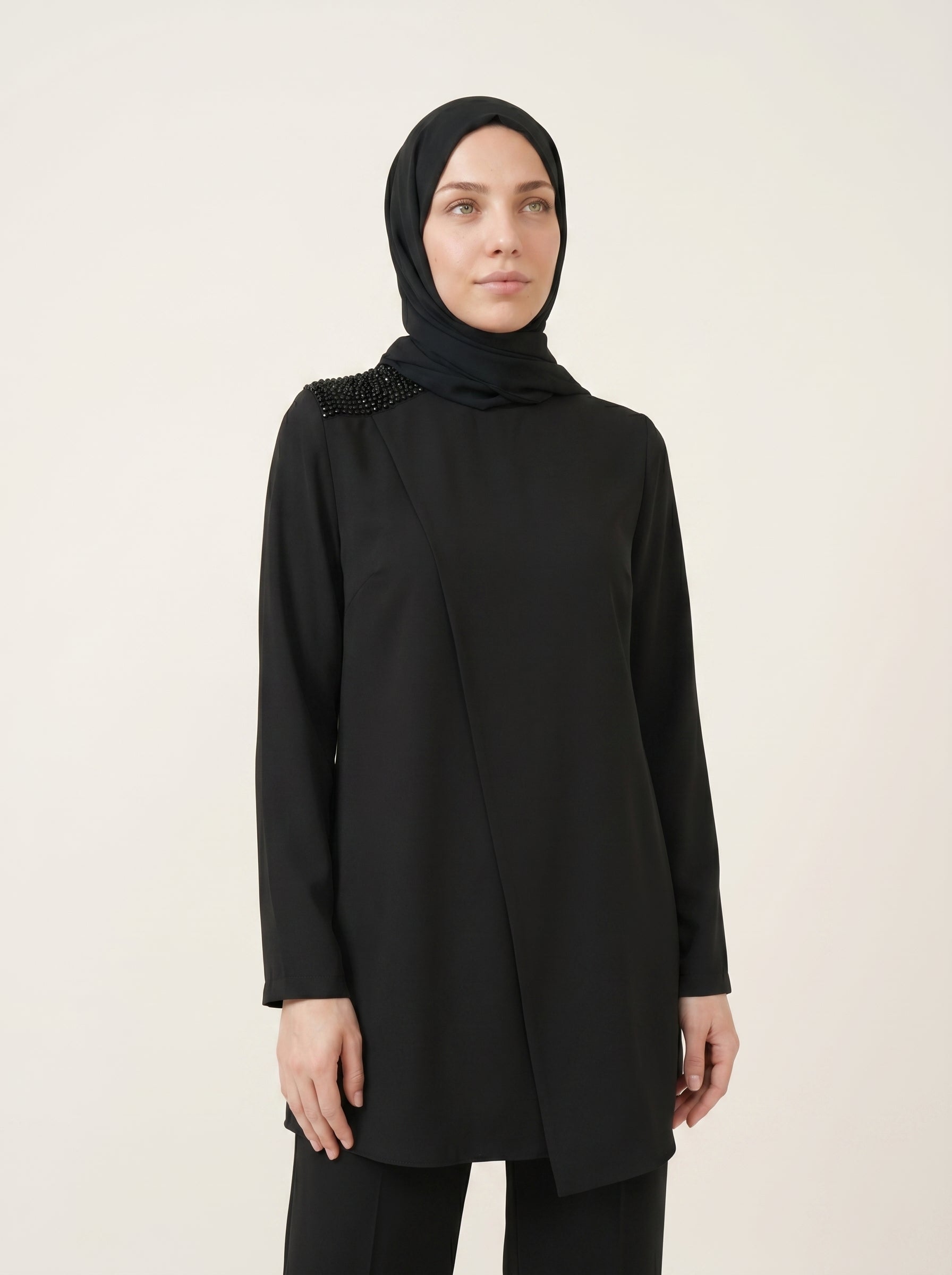 9690 İKİLİ TAKIM BONCUKLU