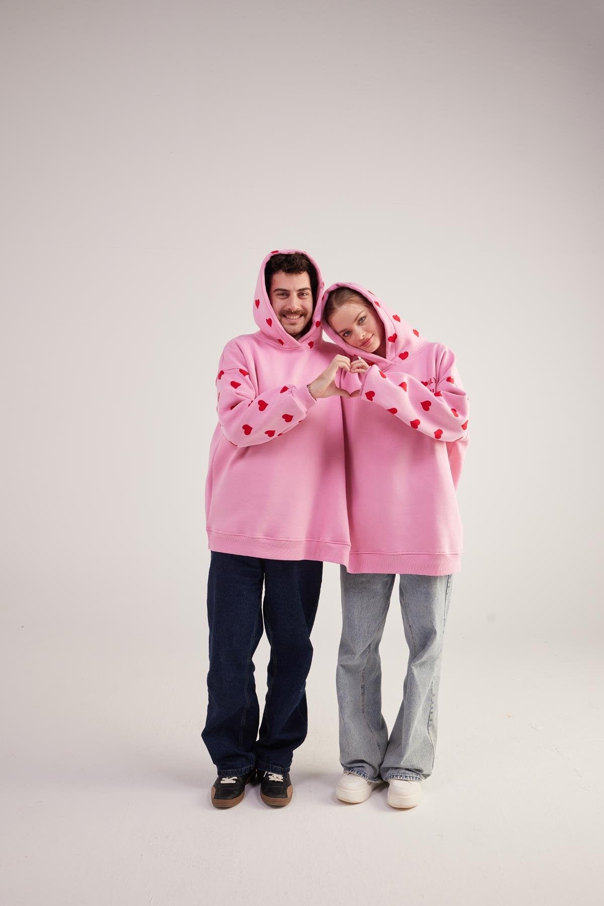 Kalp Baskılı Çift Giyilir Lovebombing Sweatshirt Pembe