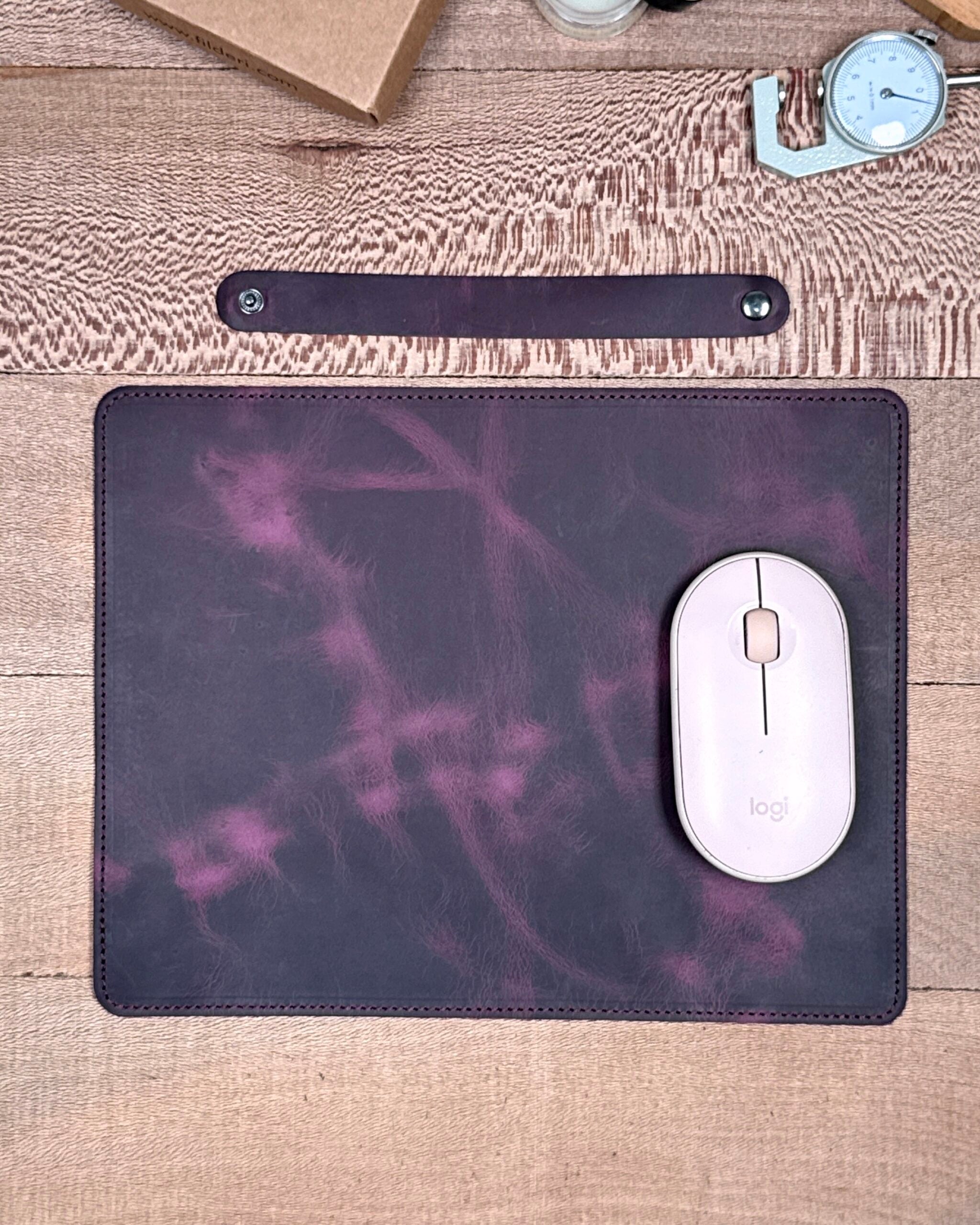 Hakiki Deri Mousepad – Mor Renk Ofis Kullanımı İçin