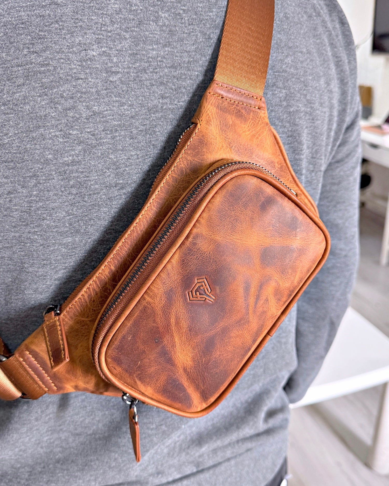 Hakiki Deri Çapraz Çanta – Fındık Crossbody Model | 2085