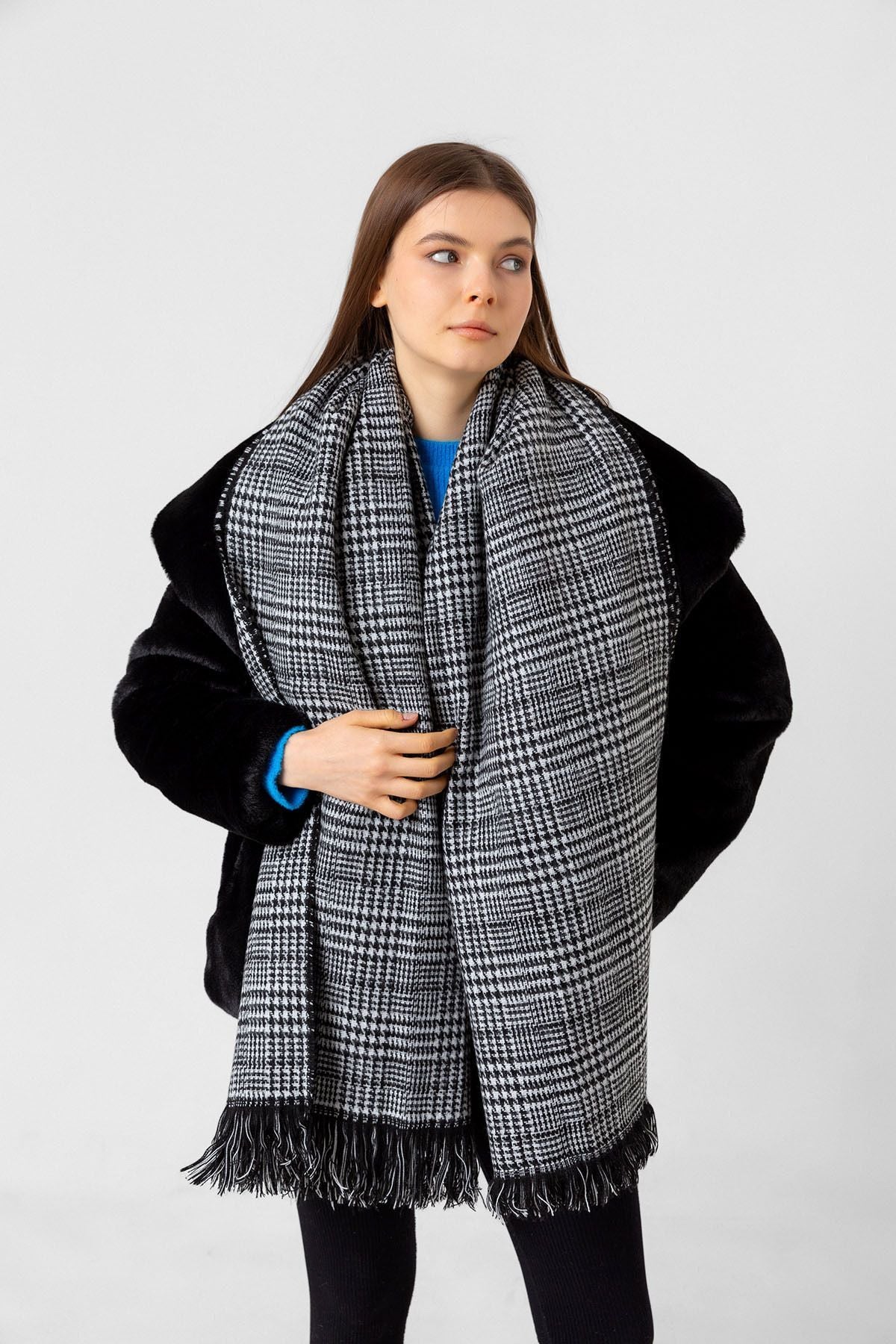 Kışlık Trend Siyah Ekose Desenli Atkı - Şıklık Ve Sıcaklık Için Tasarlandı Sal1212