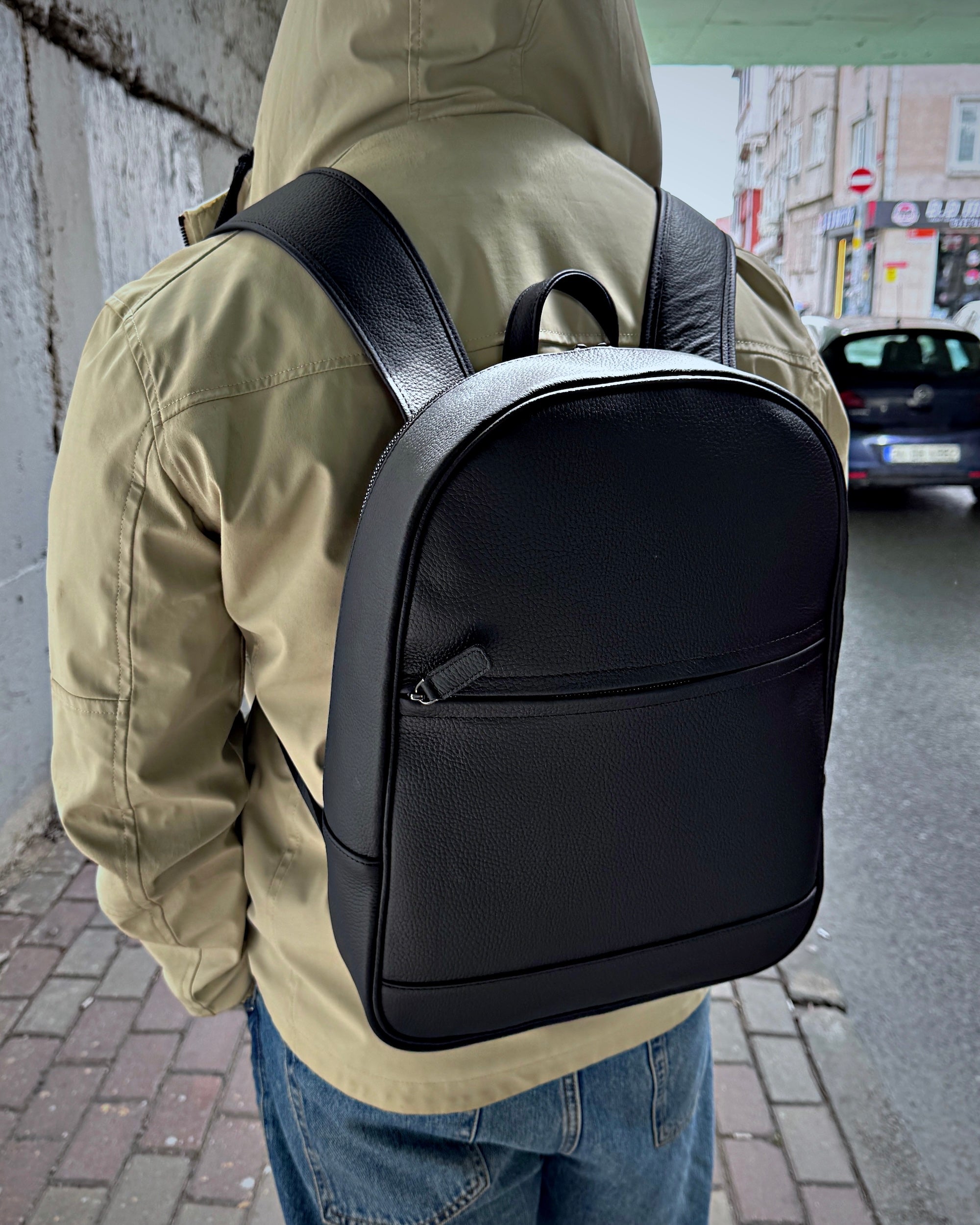 Hakiki Deri Sırt Çantası – Laptop Bölmeli Siyah Renk | 2148