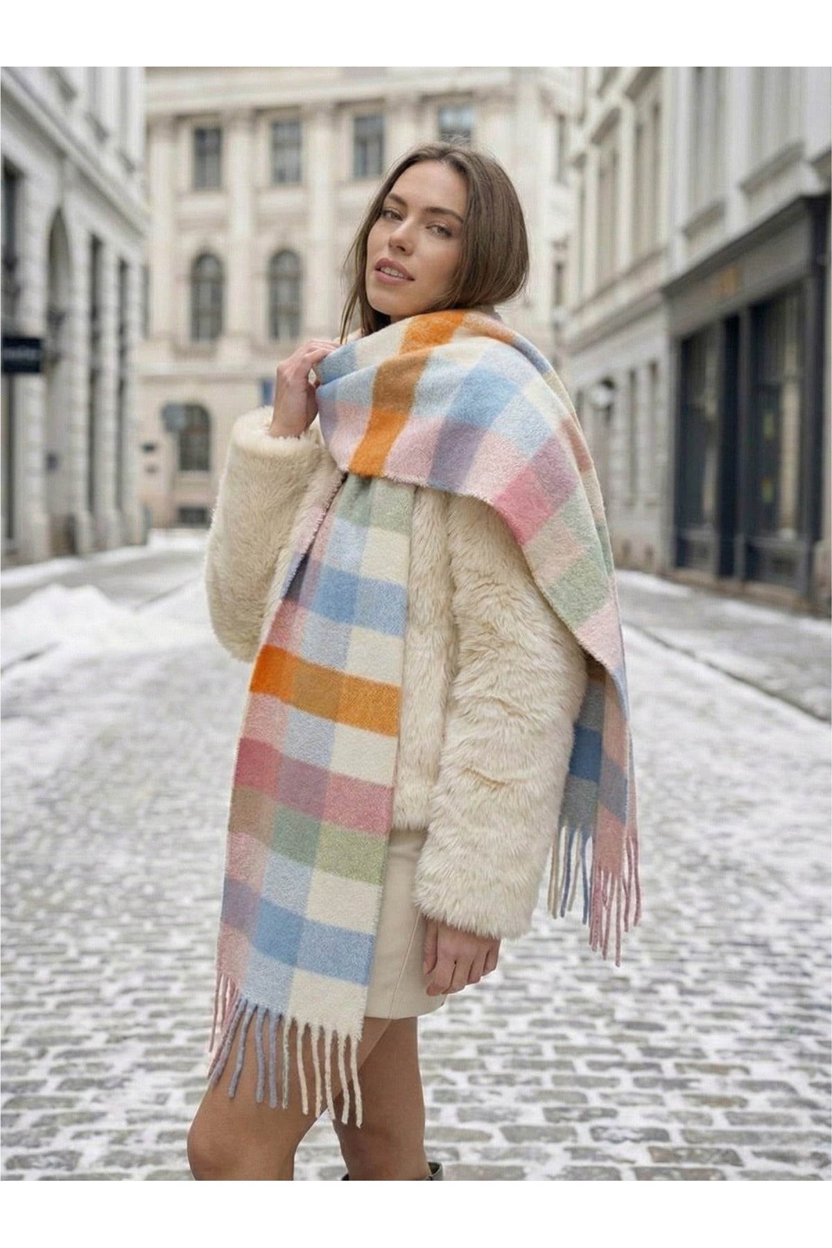 Pembe Kare Desenli Püsküllü Kalın Sıcak Tutan Şık Kışlık Atkı Sal1292