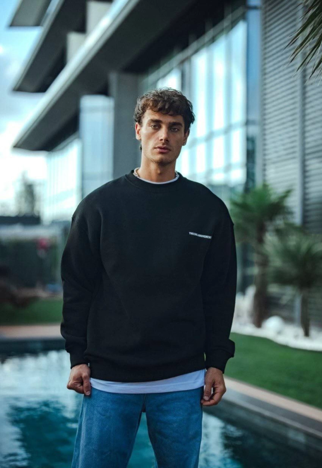 Winter Crew Neck Oversize Printed Sweatshirt - Black