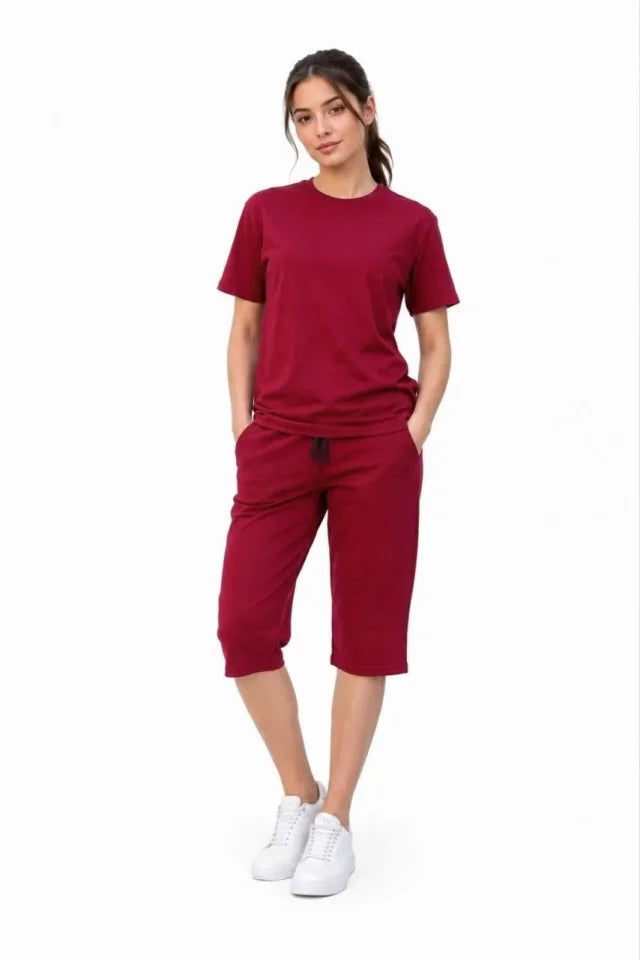 Top and Bottom Set, Two-Thread Fabric, Crew-Neck T-Shirt, Pocketed Below-the-Knee Shorts – Burgundy