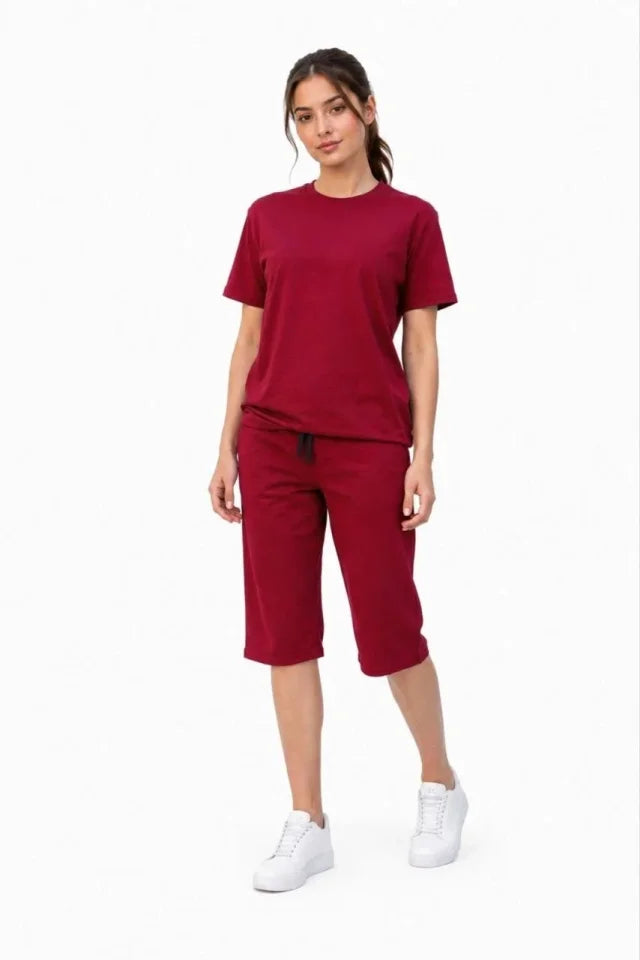 Top and Bottom Set, Two-Thread Fabric, Crew-Neck T-Shirt, Pocketed Below-the-Knee Shorts – Burgundy