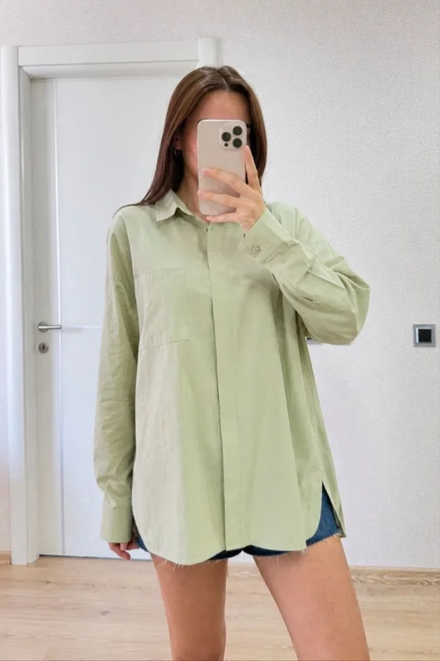 Oversize Pens Detaylı Cepli Yırtmaçlı Rahat Kalıp Poplin Gömlek - Yeşil