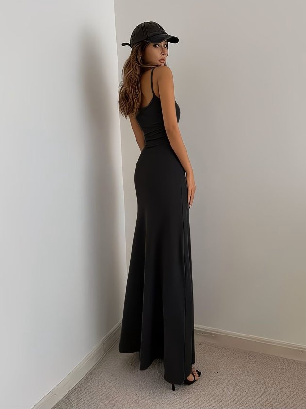 Women's Spaghetti Strap Round Neck Long Sandy Dress