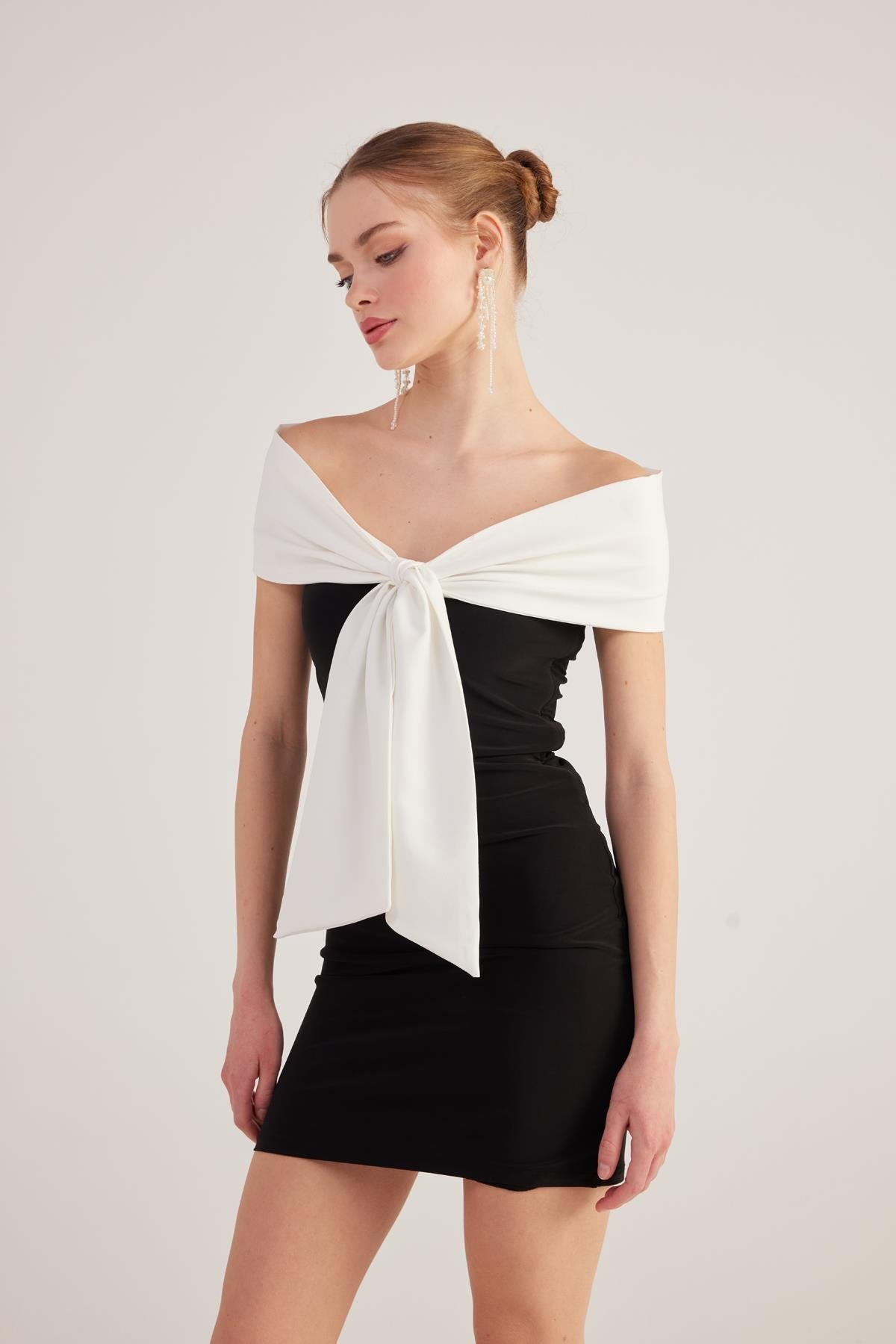 Madonna Yaka Mini Octavia Elbise Siyah