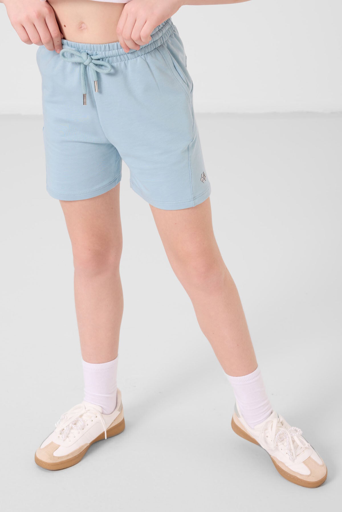Açık Mavi Pamuklu Yumuşak Dokulu Standart Fit Basic Kız Çocuk Şort Takım - 75184