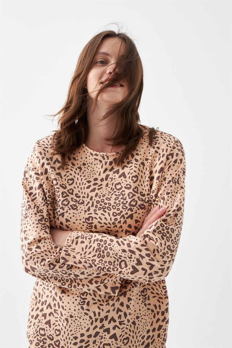 Akbeniz Kadın Oversize Bej Leopar Desenli Pamuklu Kalın Pijama Takımı