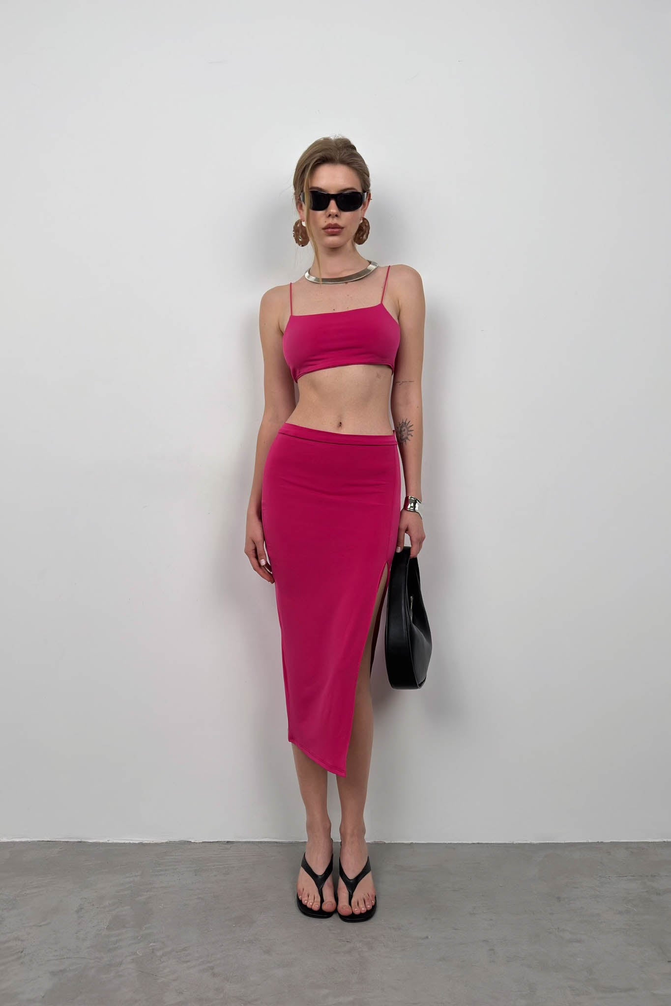 Askılı Crop Yırtmaçlı Fuşya Etek Takım