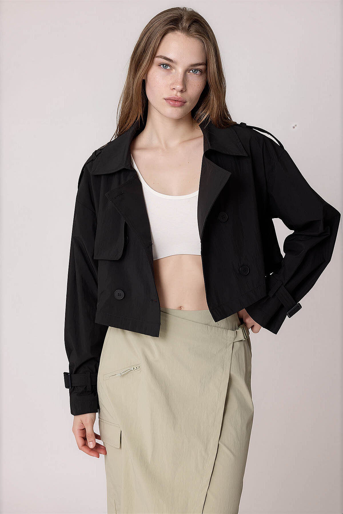 Astarlı Önü Düğmeli Crop Trençkot