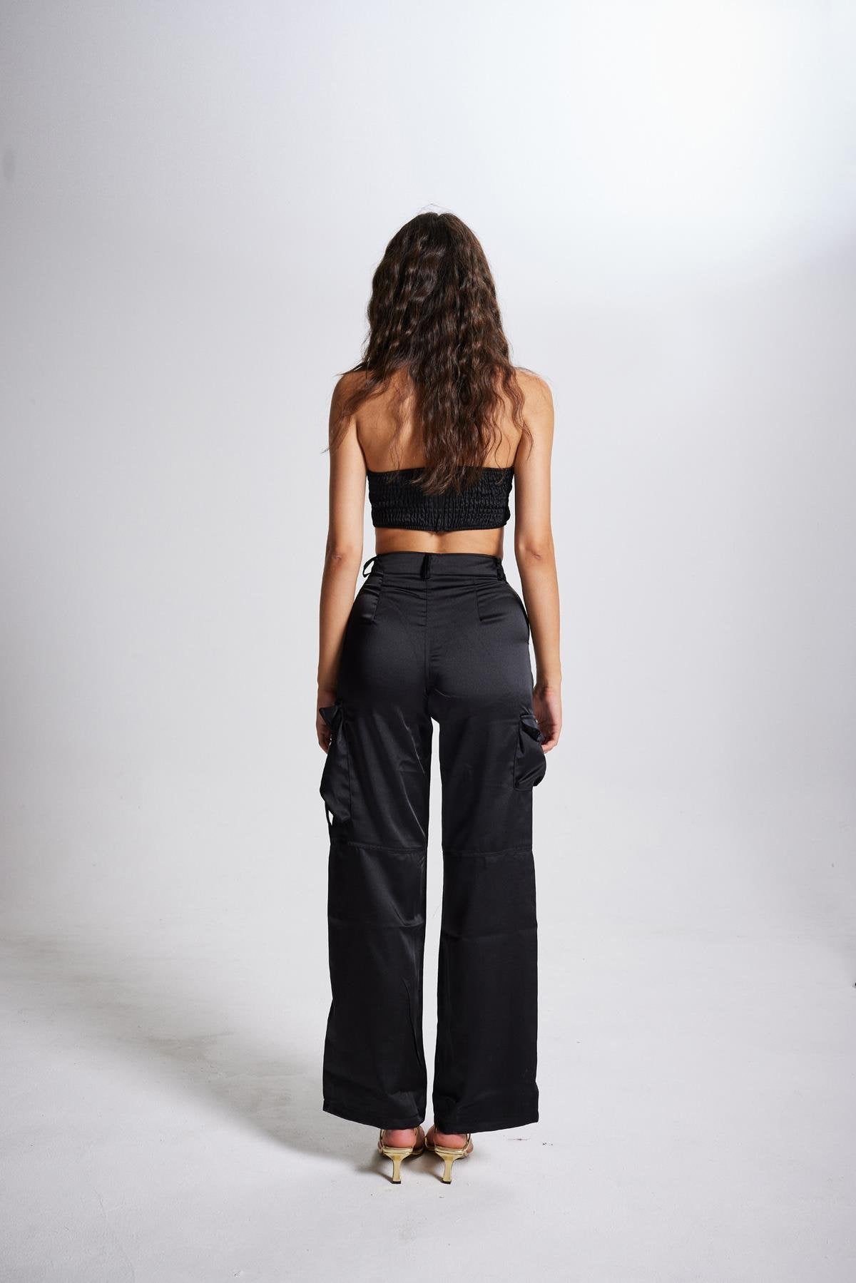 Crop Model Balenli Saten Maddy Büstiyer Siyah