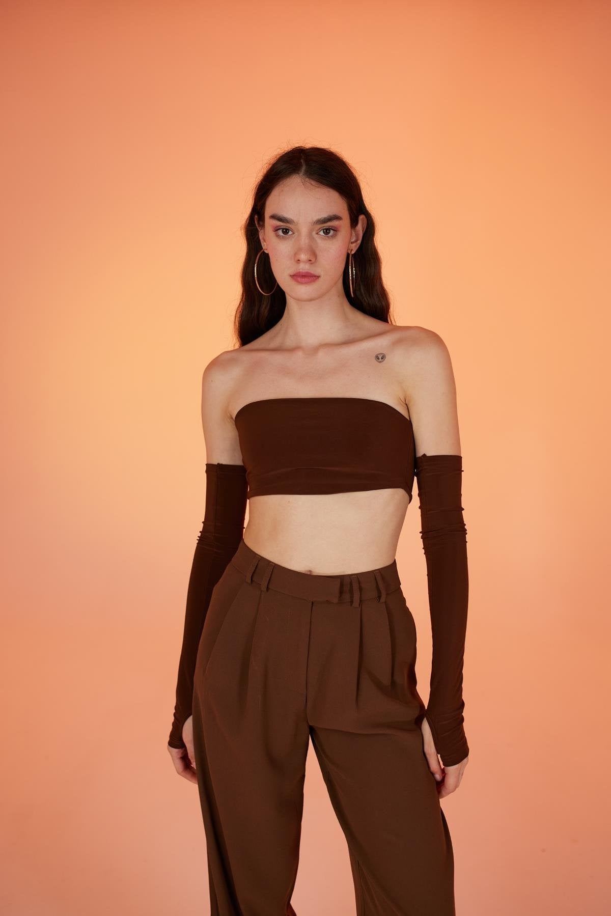 Straplez Model Kol Detaylı Noir Bluz Kahverengi